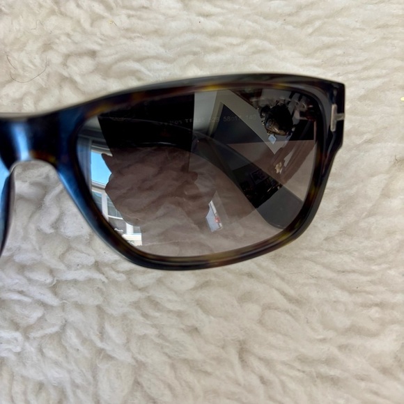 Tom Ford TF 445 52B Brown/Black Tortoise Gradient Unisex Sunglasses main image 16